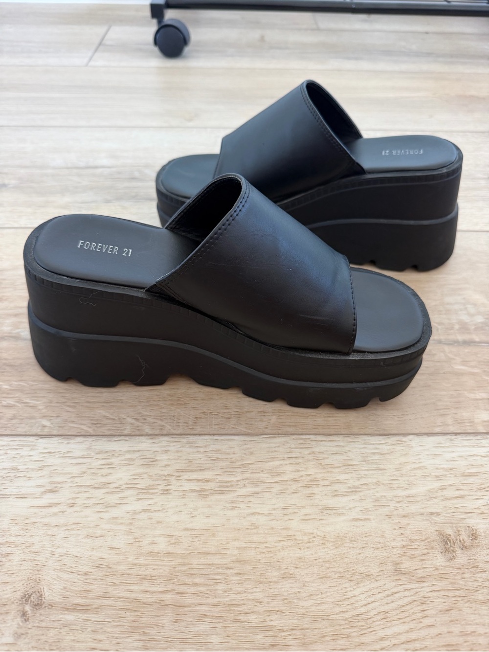 Forever 21 - Platform Slide Sandals